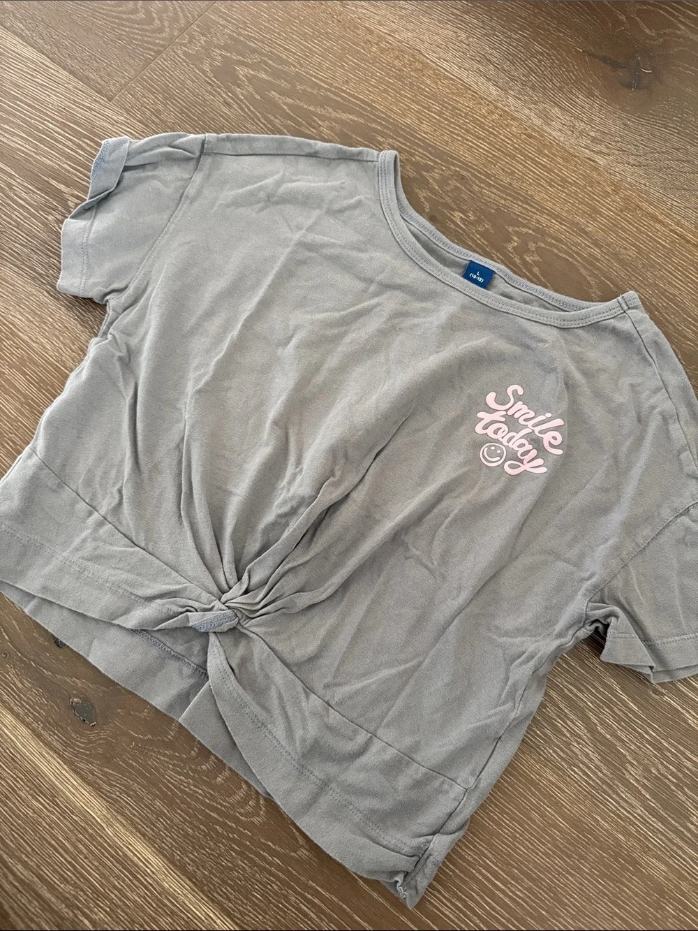 Old Navy Girls Gray Knot-Front Crop Shirt with Pink Accent. Size L 10/12